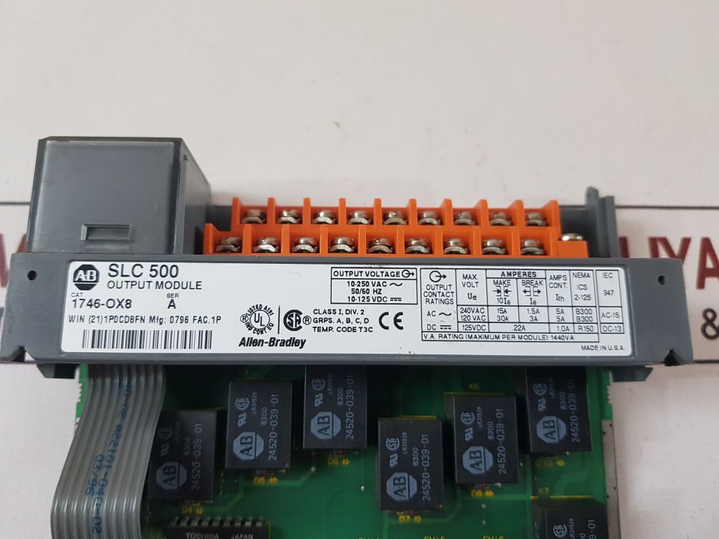 Allen-bradley 1746-ox8 Isolated Relay Output Module Ser: A