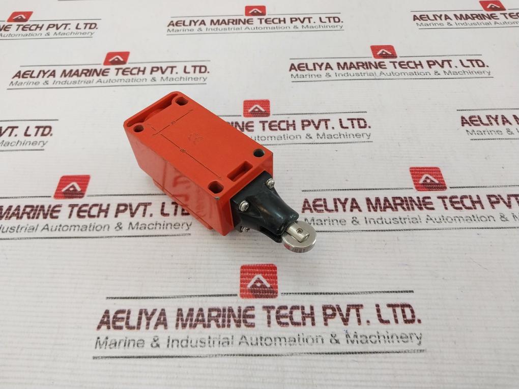 Allen-bradley 440P-mrps11B Guard Master Limit Switch
