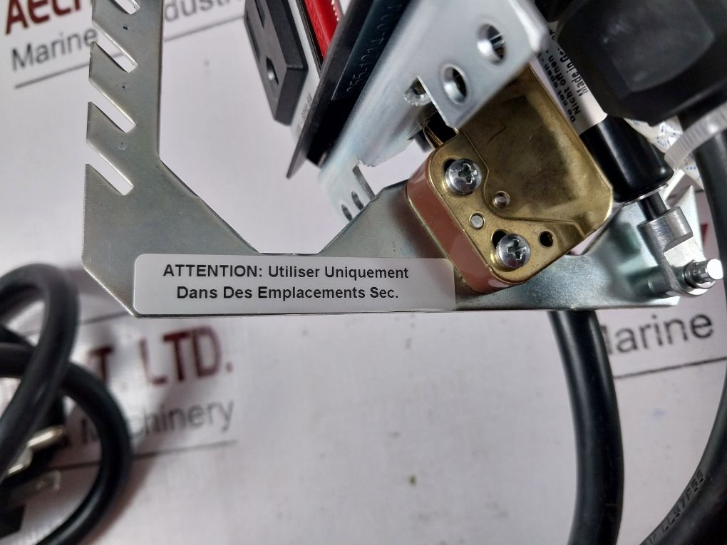 Altinex Tnp151 2 2 Network And Po Tilt ‘N Plug Jr. Interconnect Box