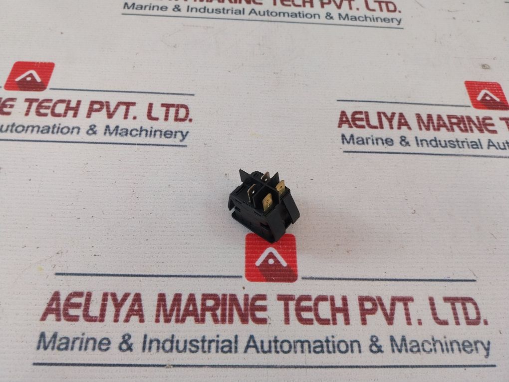 Arcolectric 60 20A Rocking Switch 250V