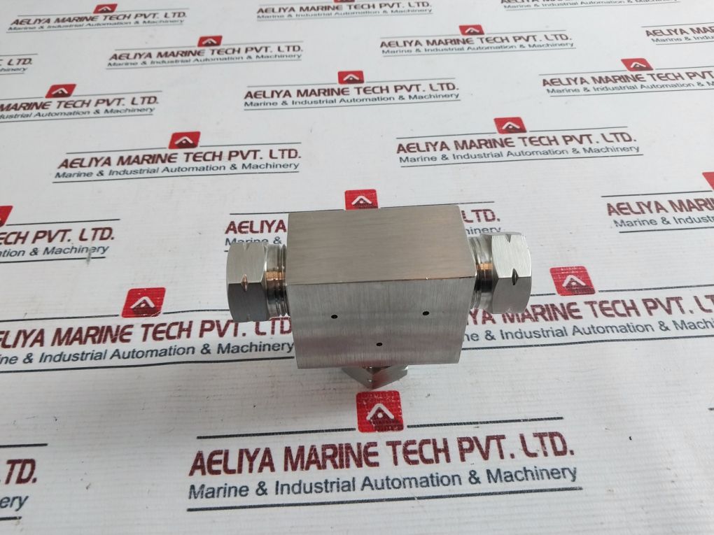 Autoclave Engineers Ct9990 High Pressure Tee Valve Cs21640-02-ae
