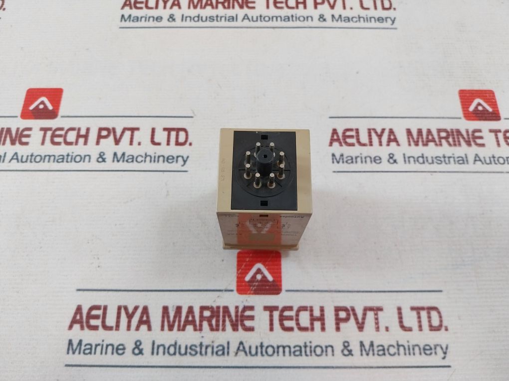 Autonics At8A Timer