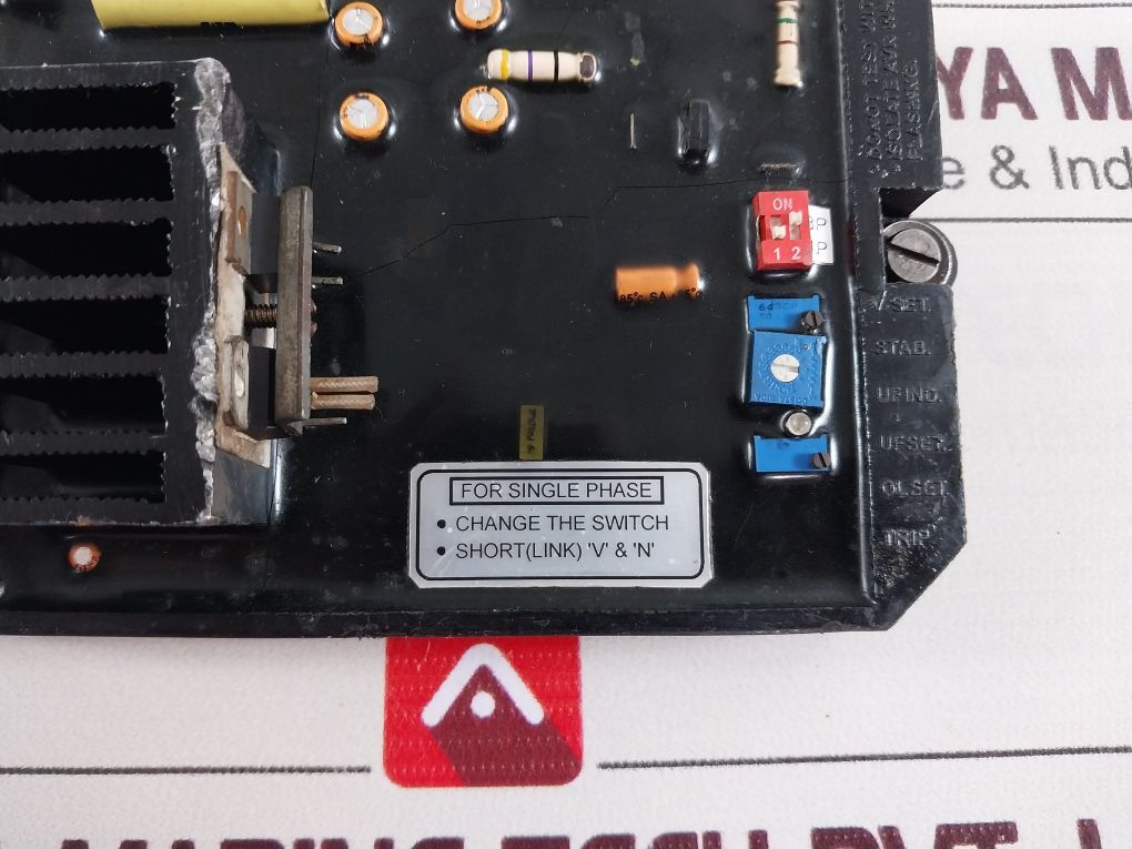 Avr 100Vdc