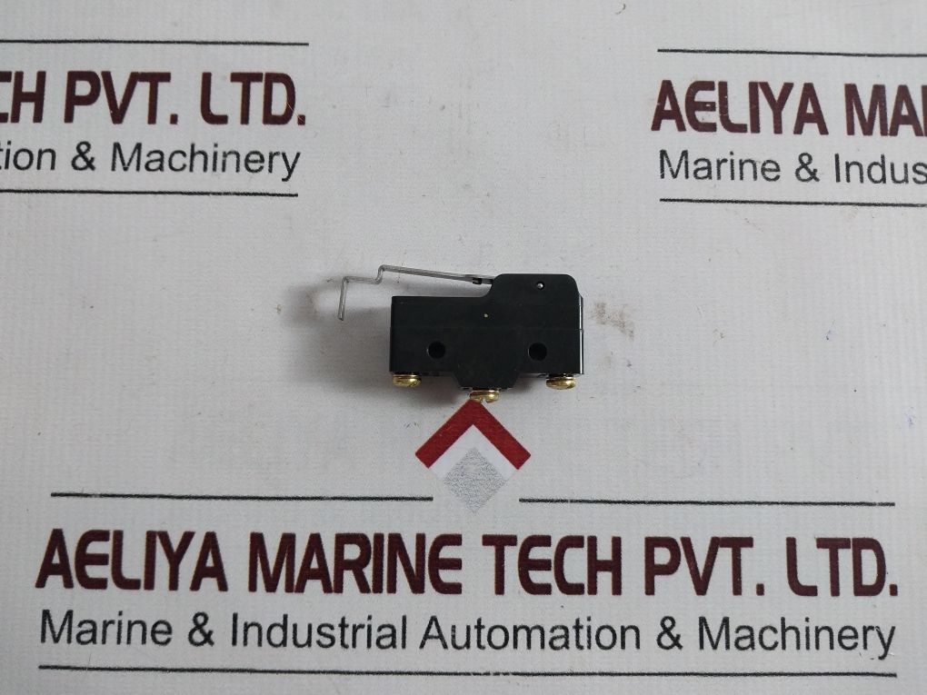 Lot Of 2X Azbil Bz-2Rw0214-t4-j Micro Limit Switch