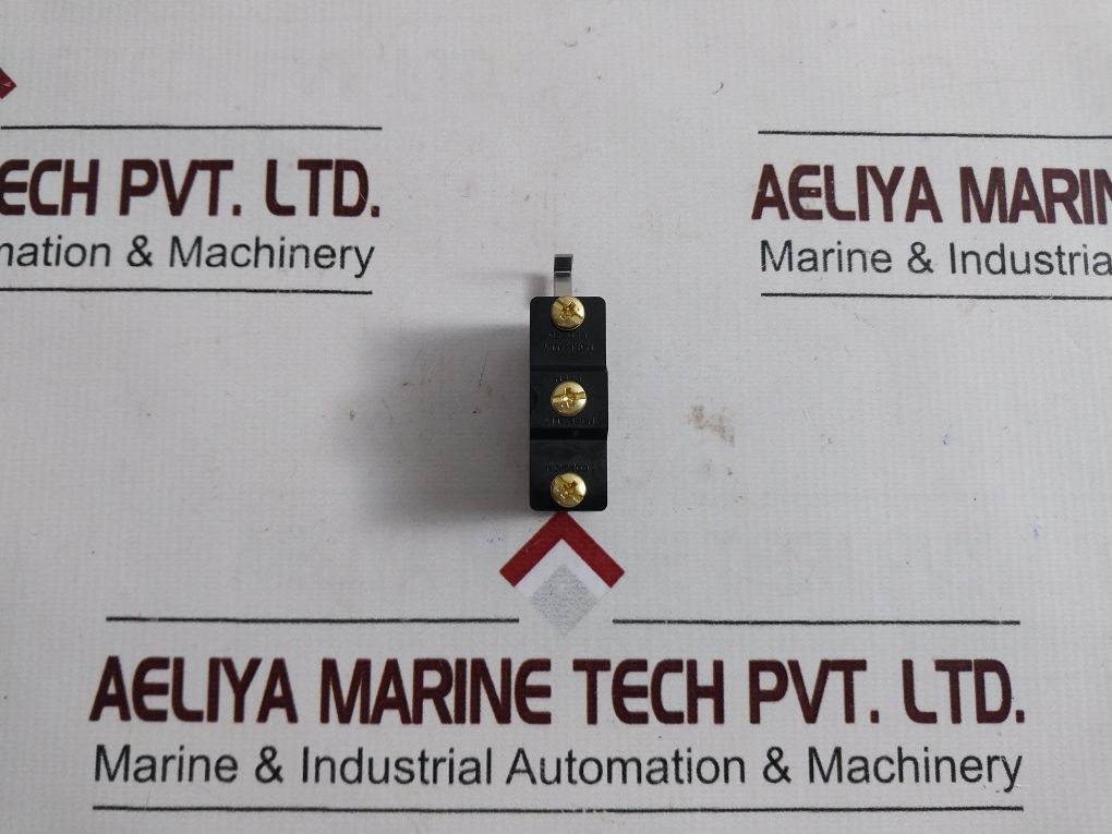 Lot Of 2X Azbil Bz-2Rw0214-t4-j Micro Limit Switch