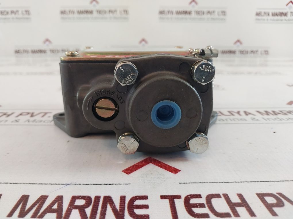 Barksdale P1H-f340 Pressure Switch