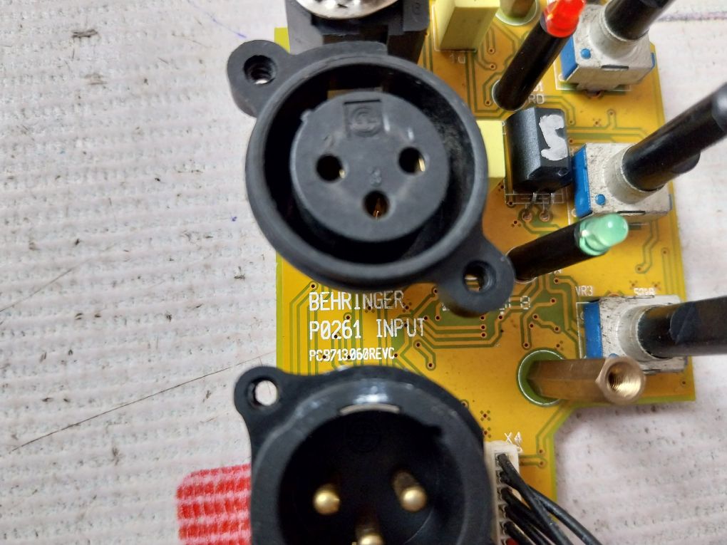 Behringer E230225 Control Board