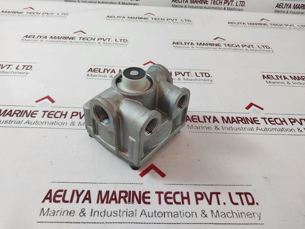 Bendix T-294866-d 2 Way Relay Valve