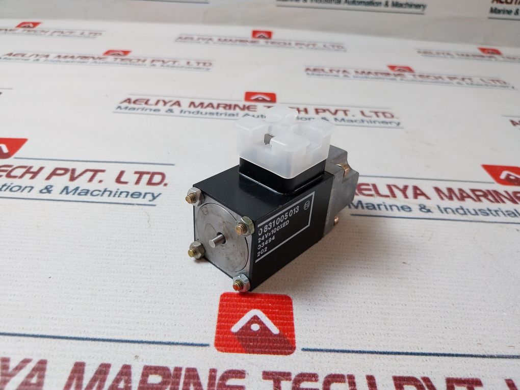 Bosch 0831005013 Solenoid Coil