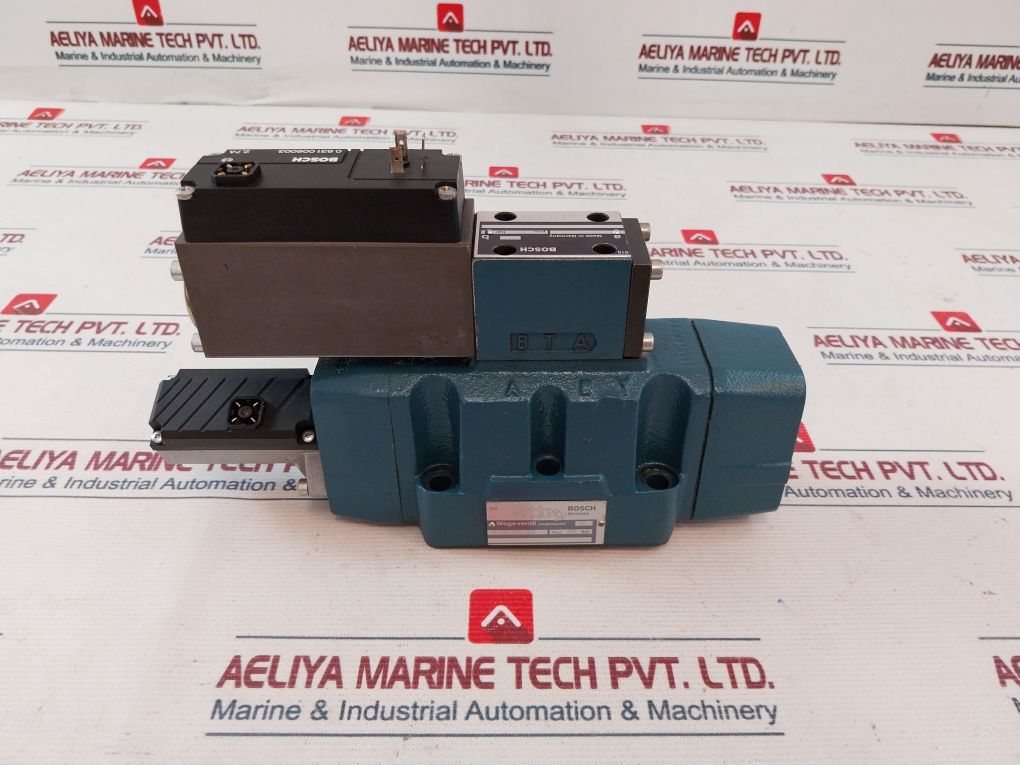 Bosch 0 811 404 033 Directional Valve Pilot-controlled