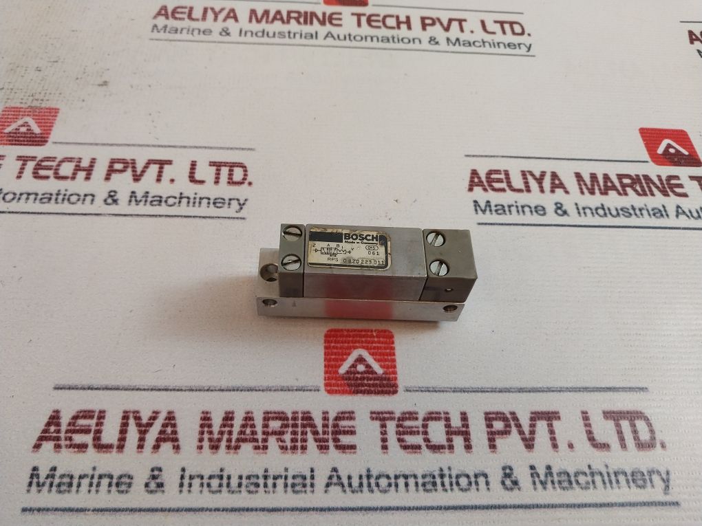 Bosch 0 820 223 011 Pneumatic Valve