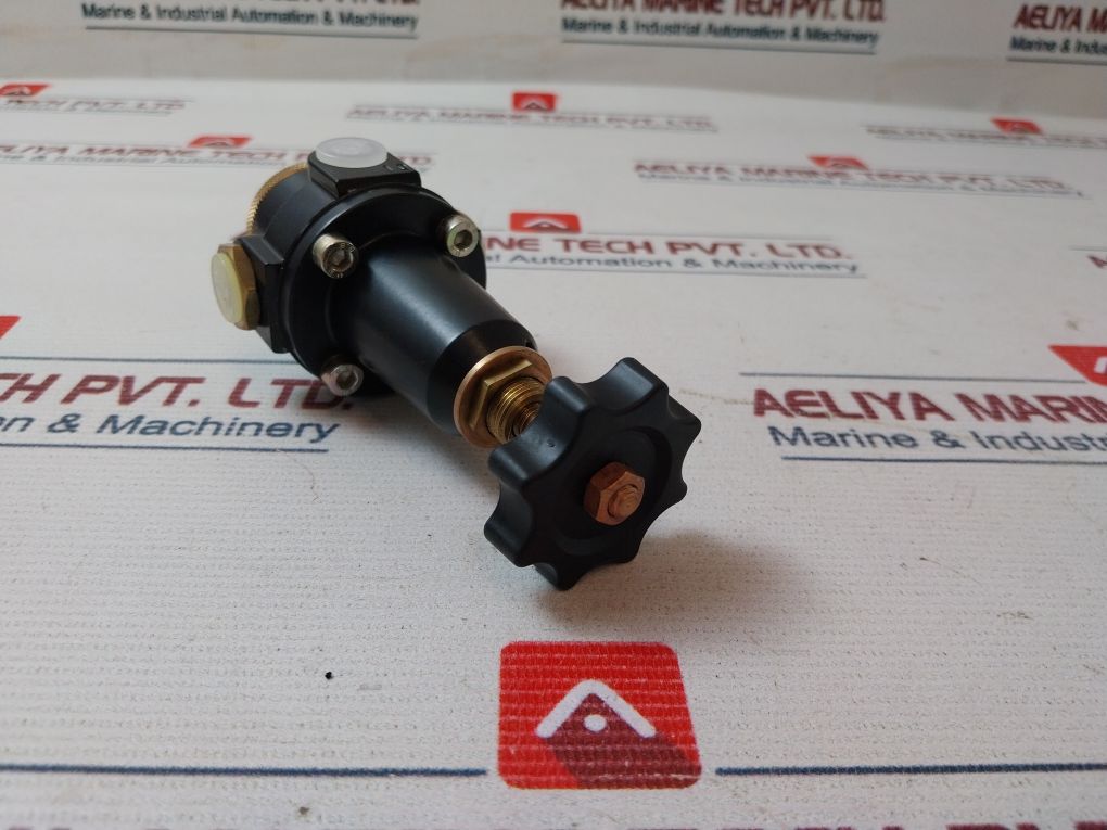Bosch 0 821 302 007 Pressure Regulator