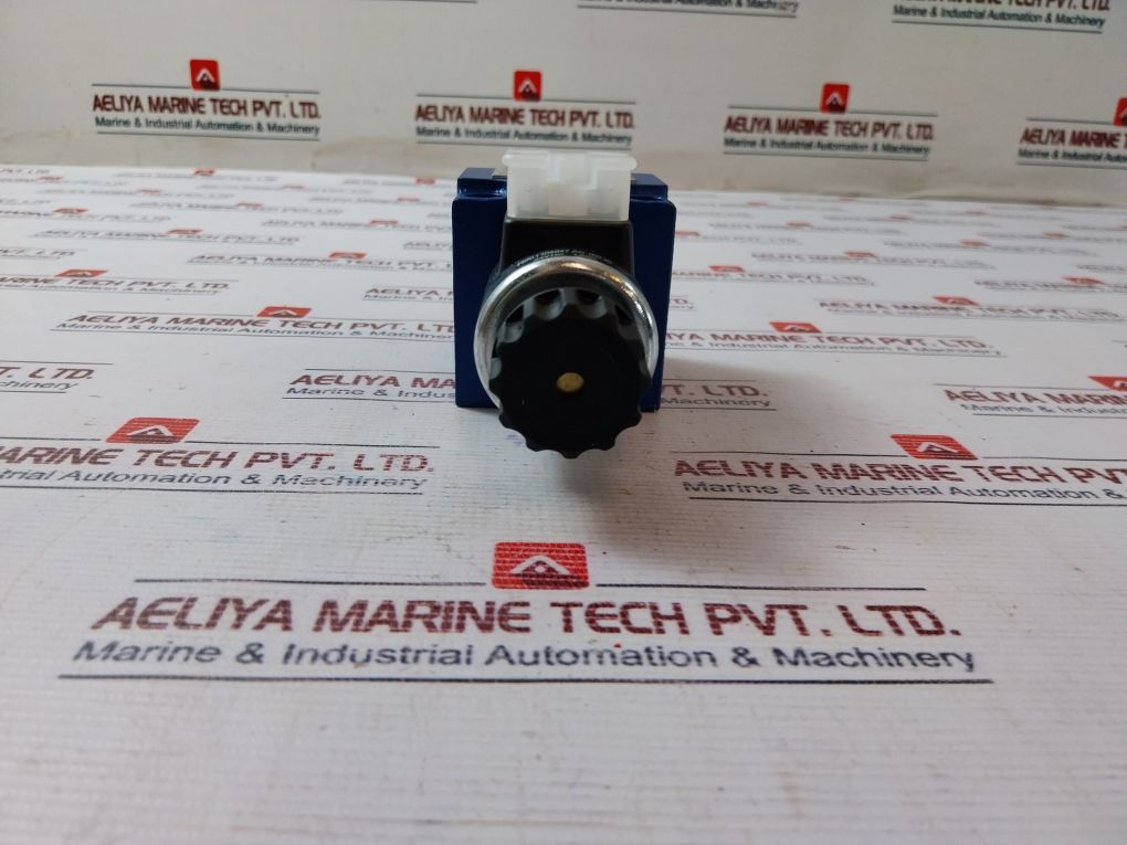 Bosch Rexroth R900051053 Poppet Directional Valve 2010582