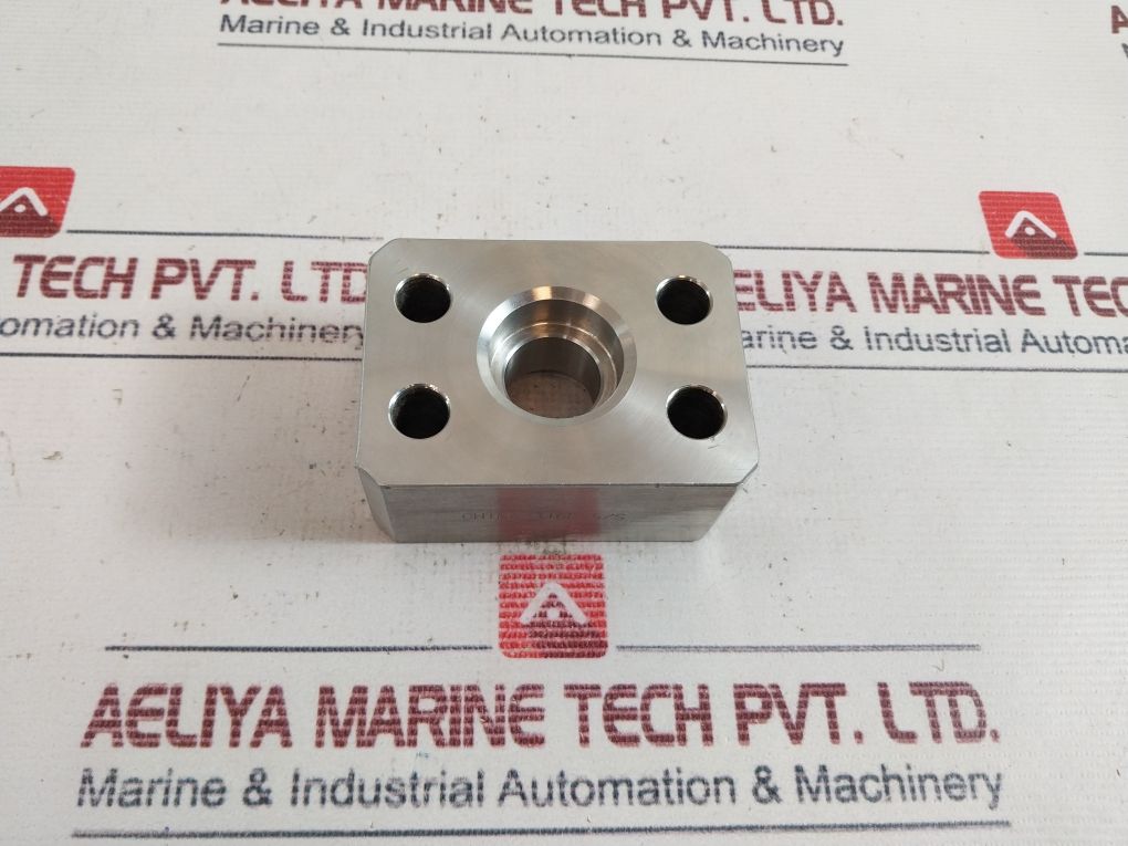 Cameron 2725422-01 Square Flange Yq91098Za