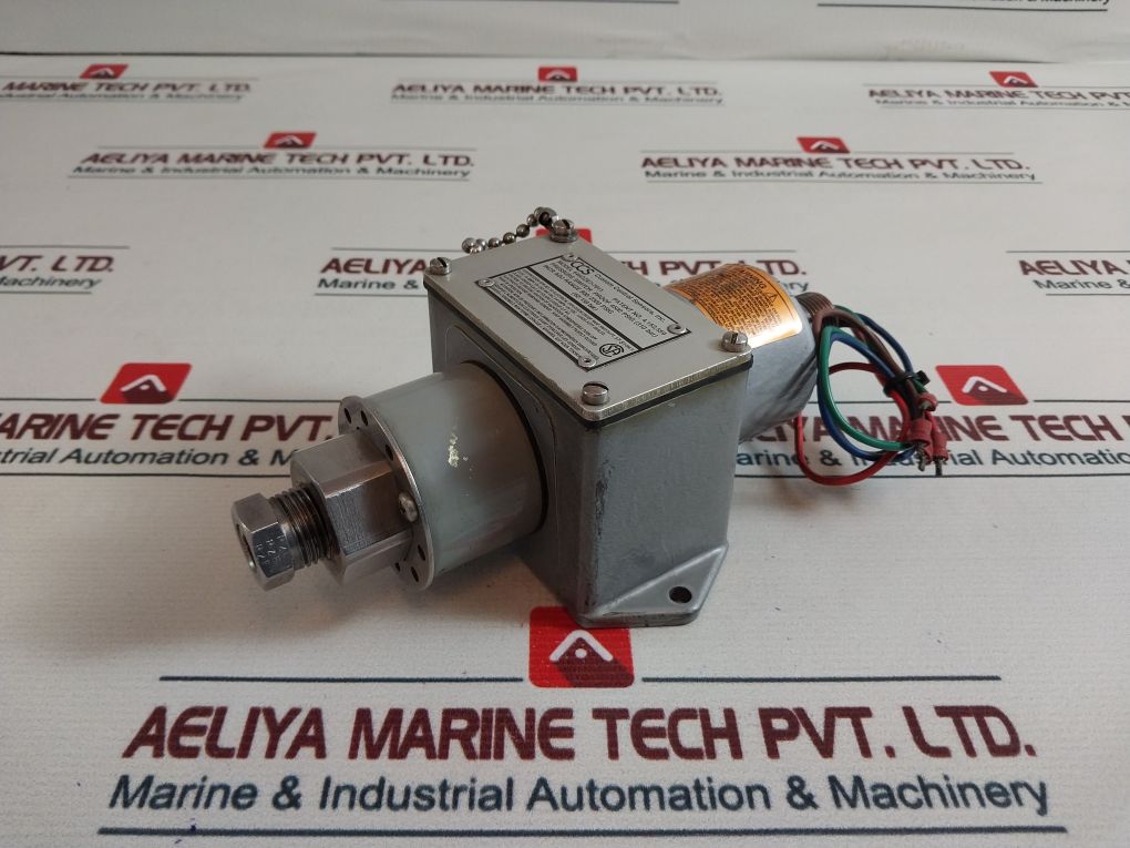 Ccs 646Gze7-7011 Pressure Switch 15 Amps