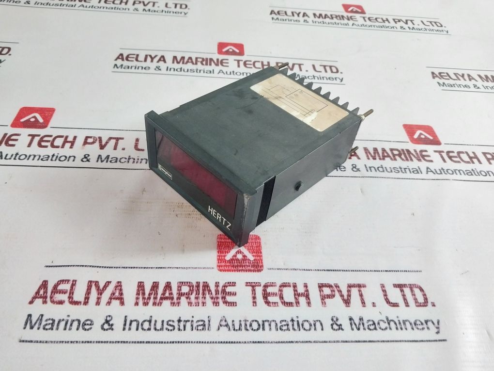Crompton 262-dgh Hertz Digital Panel Meter 100/125V