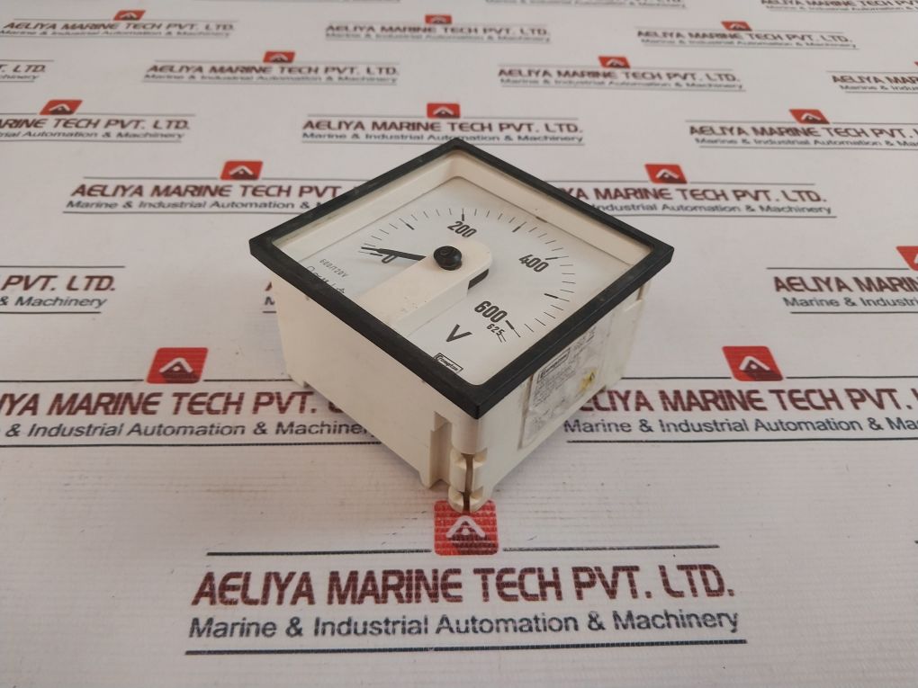 Crompton E244-05W-g-ps-**-c7 Analogue Meters 0/660 Volts Ac