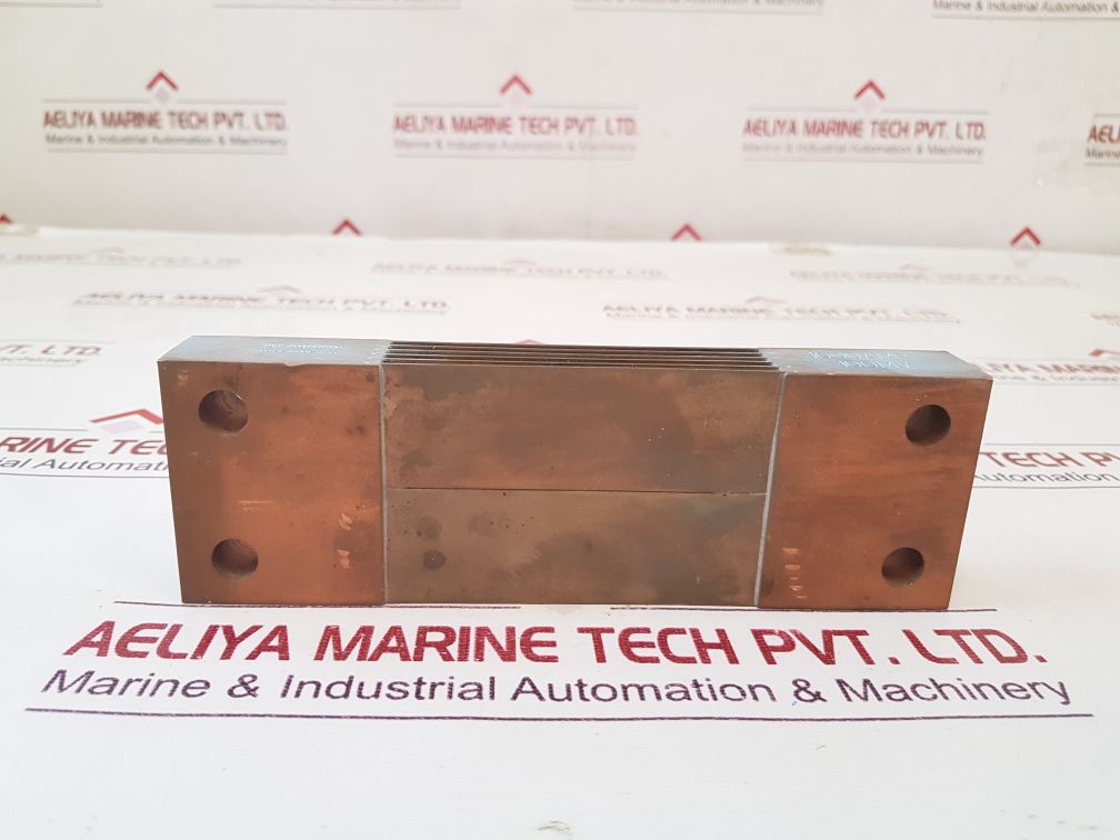 Crompton Fi 1000-100*(176-18) Busbar Mount Shunts