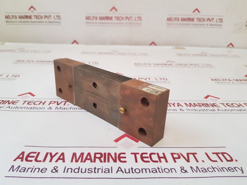 Crompton Fi 1000-100*(176-18) Busbar Mount Shunts