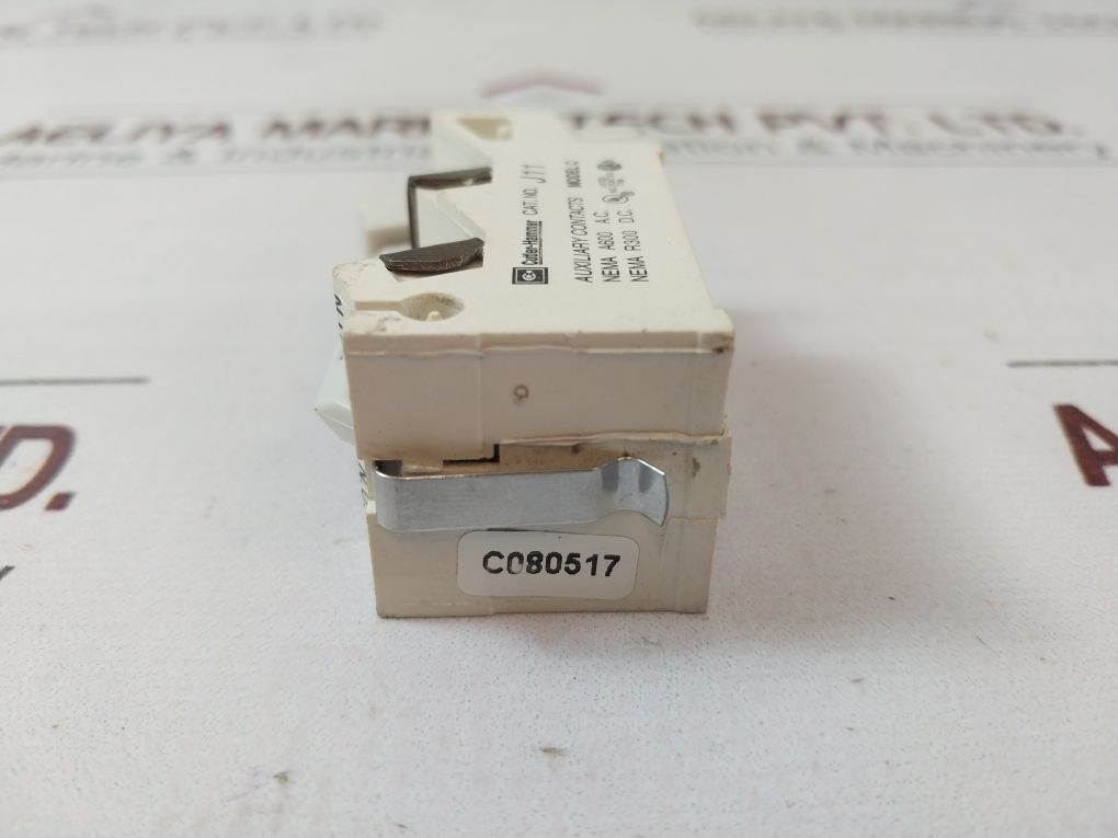 Cutler-hammer J11 Auxiliary Contact Model C