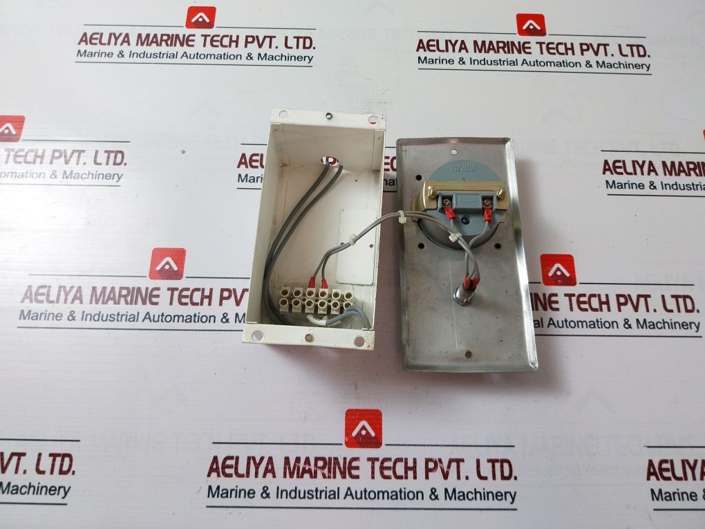 Daeyang Electric Deco Kun Hung Relay Box
