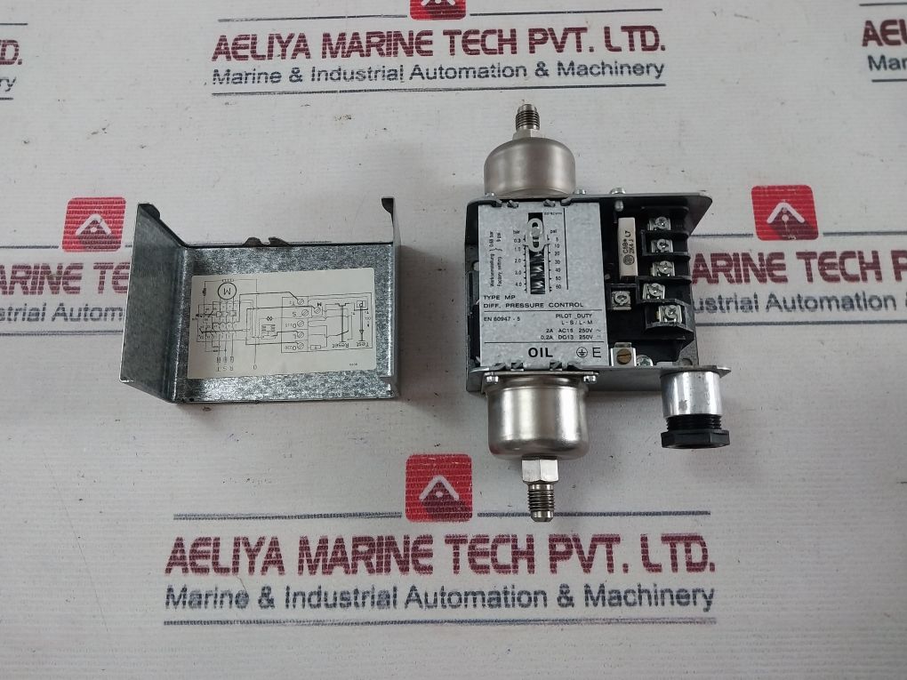 Danfoss 060B0212 Differential Pressure Control 0.3-4.0 Bar