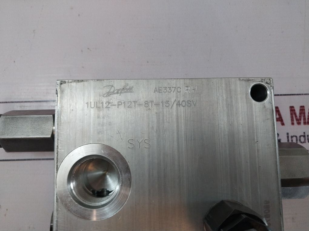 Danfoss 1Ul12-p12T-8T-15/40Sv Shift Valve 1L10-f-40Sv