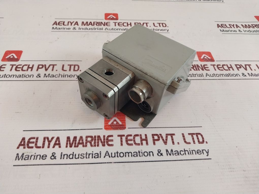 Danfoss Cas 155 Differential Pressure Switch 0.2-2.5 Bar