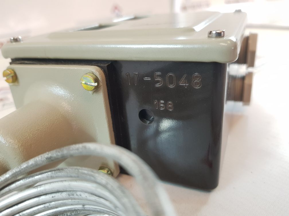 Danfoss Rt 106 Temperature Switch 17-5048