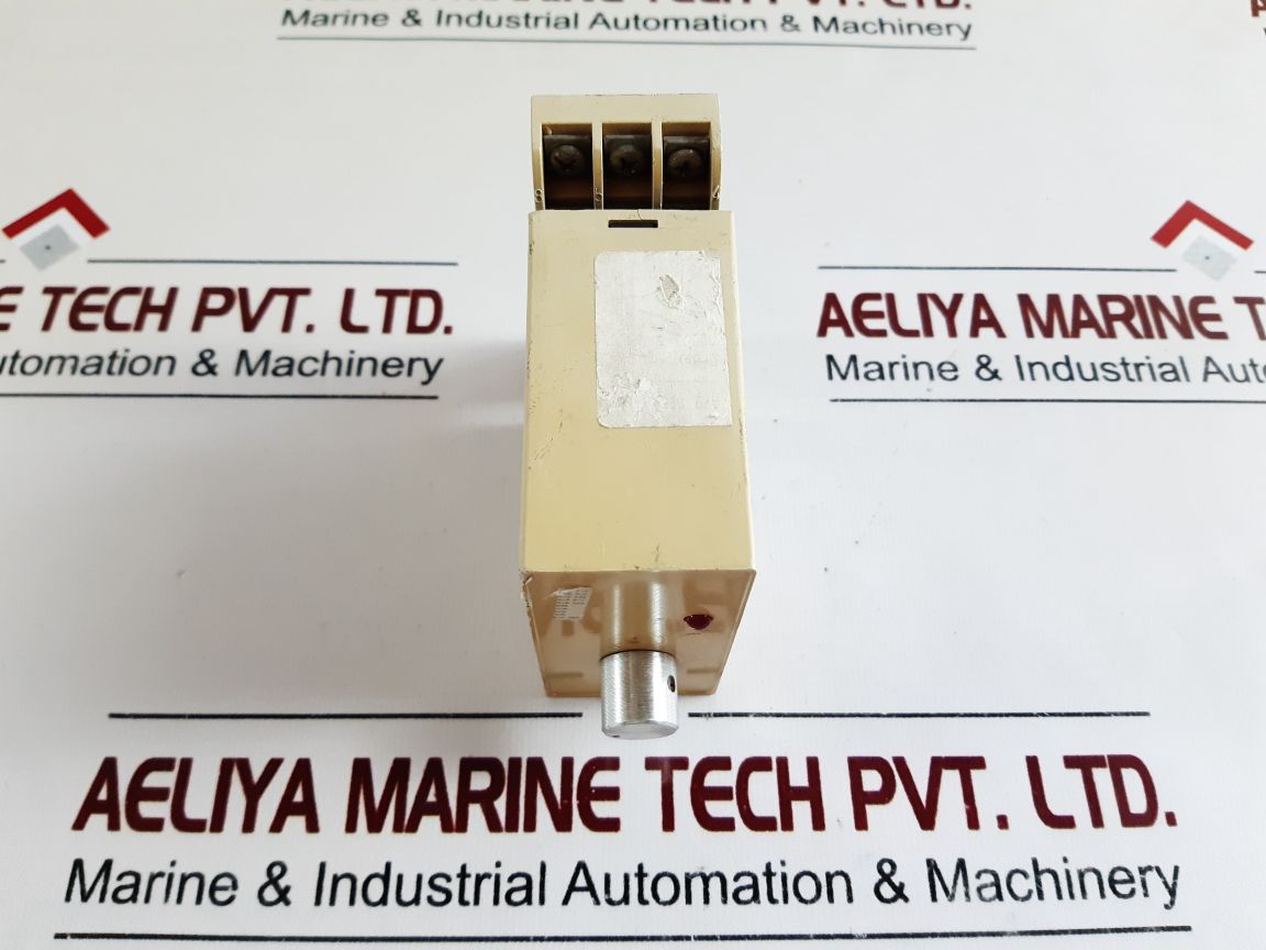 Deif 559.43 Relay With S411 Socket Base