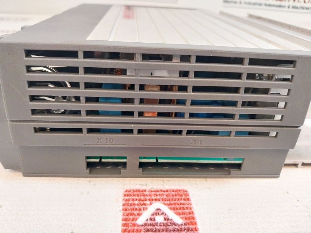 Demag Dic-4-004-e-0000-01 Frequency Inverter Drive 3Ph 0-400Hz