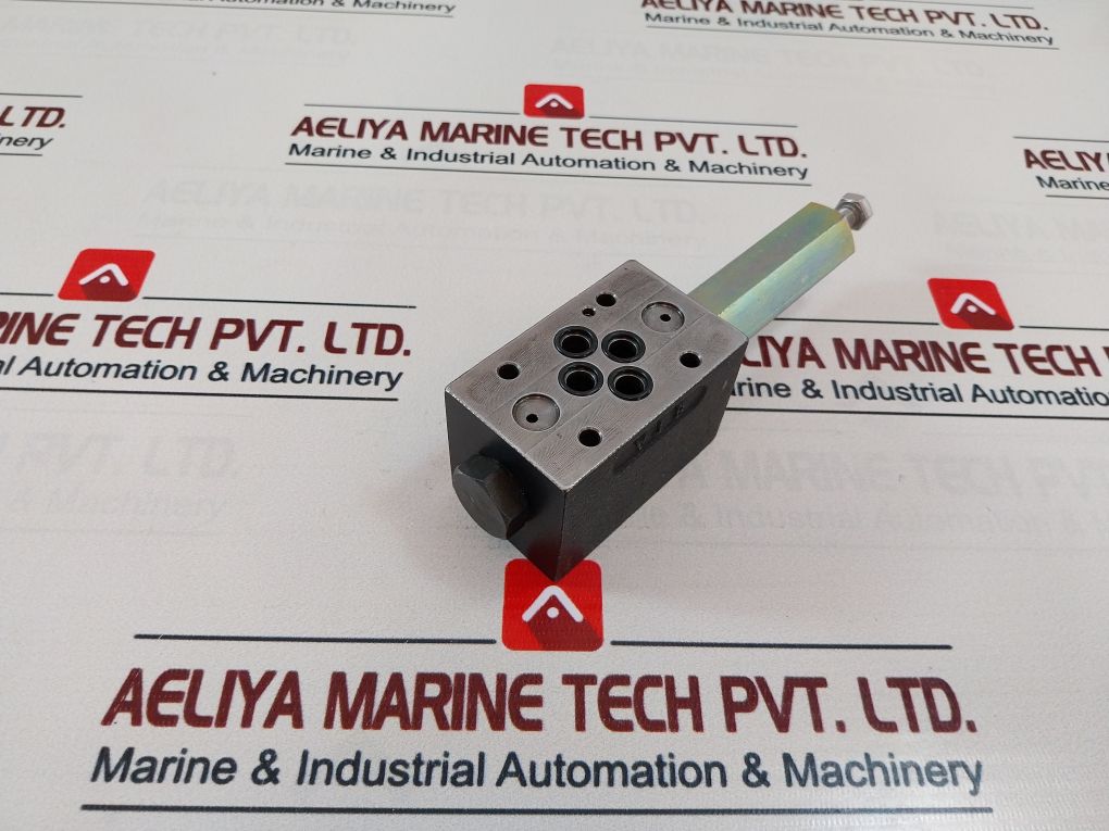 Denison Hydraulic 4D01 4/2 Directional Valve 12-8017-00384