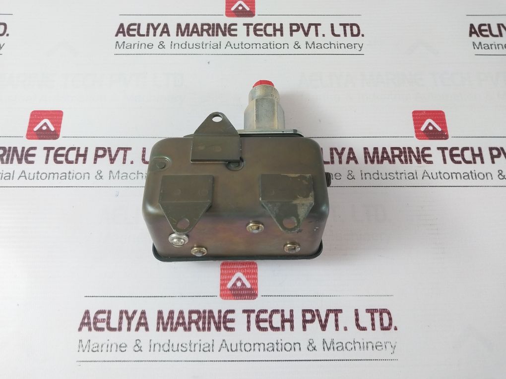 Detroit Switch 222-10 Temperature Control Switch Unit 2222092