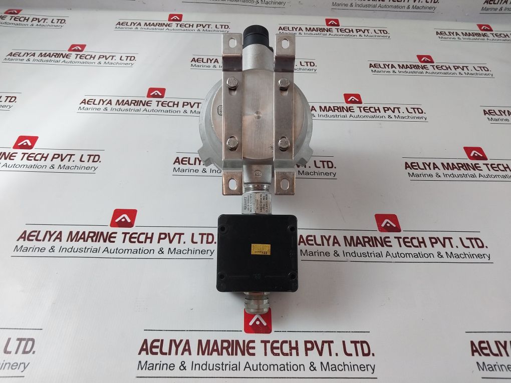 Drager Polytron 2 Ir Style 334 Infrared Gas Detector 6810100