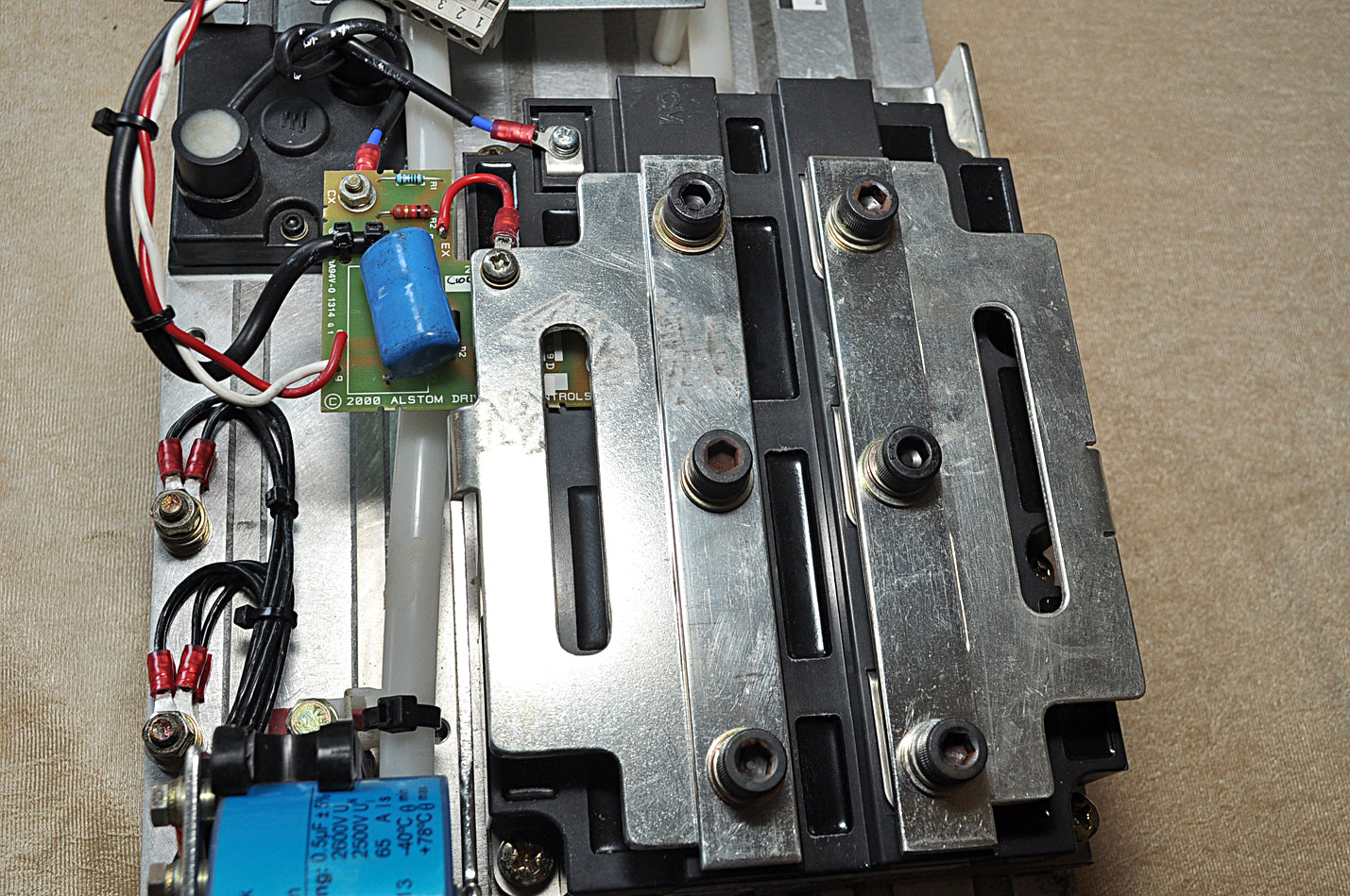 Mitsubishi Electric Cm1200Hb-66H 301 Module 10 Bar Gt2635M1