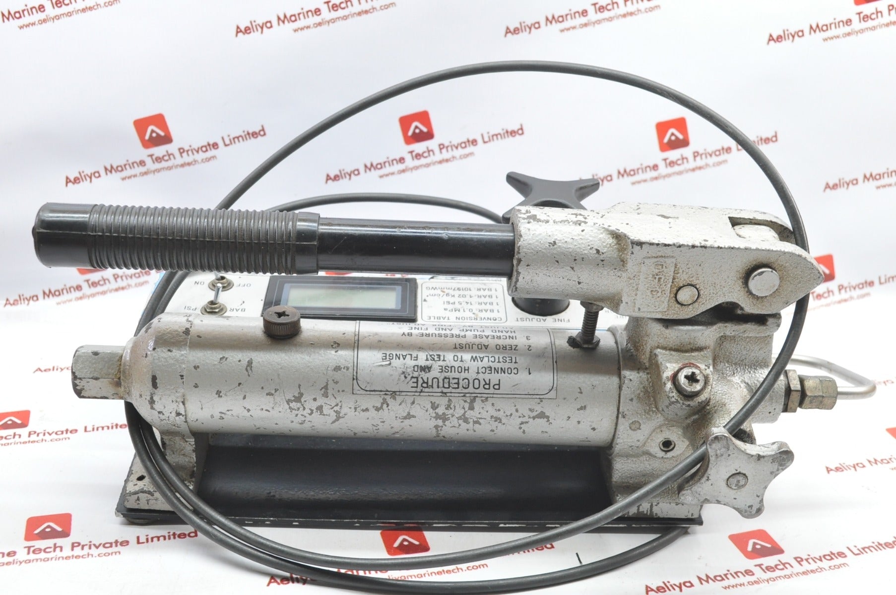 Omicron Ote-p202 Pressure Calibrator