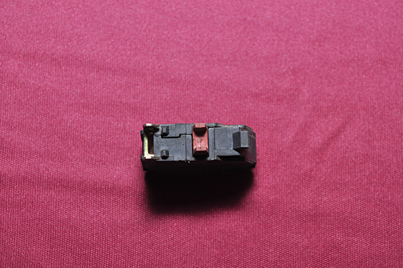 TELEMECANIQUE ZBE-102N PUSH BUTTON N/C CONTACT BLOCK