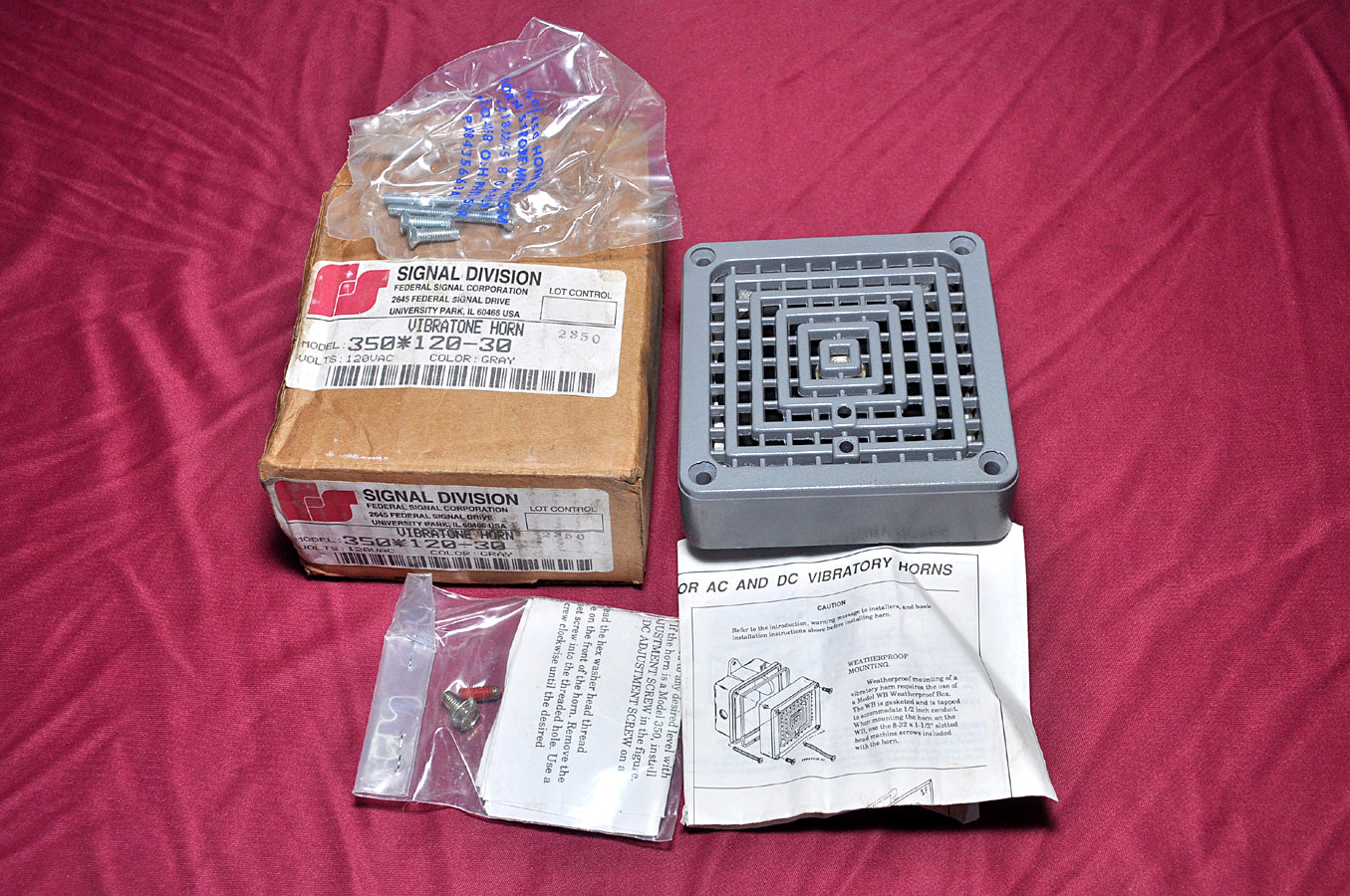 Federal signal 350-120-30 vibratone horn