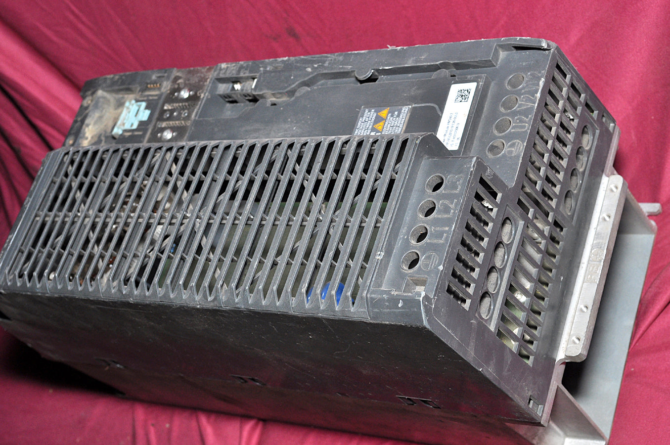 Siemens sinamics pm240-2 power module 1p 6sl3210-1pe26-ould