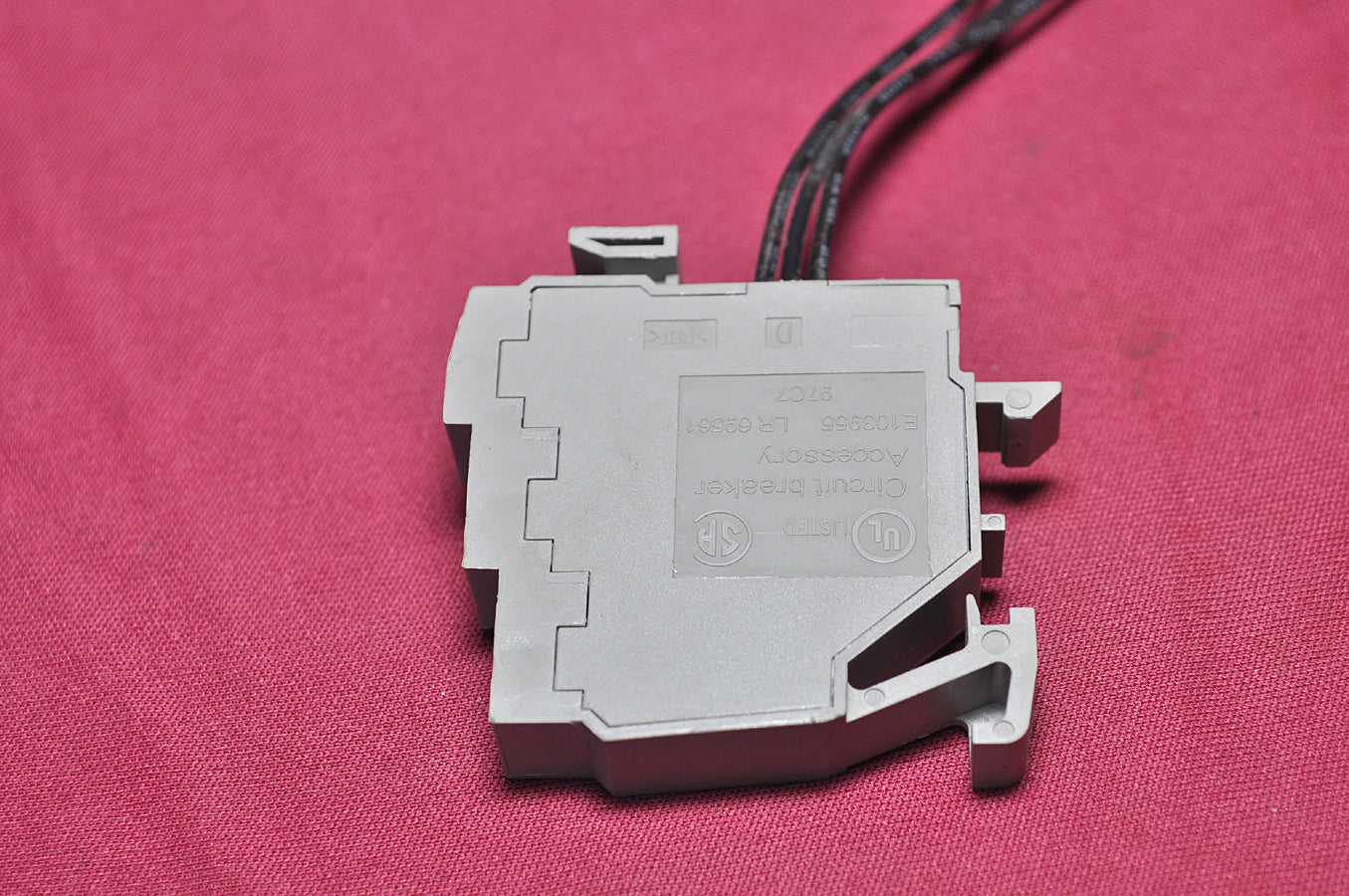 Nos square d e103955 circuit breaker accessory