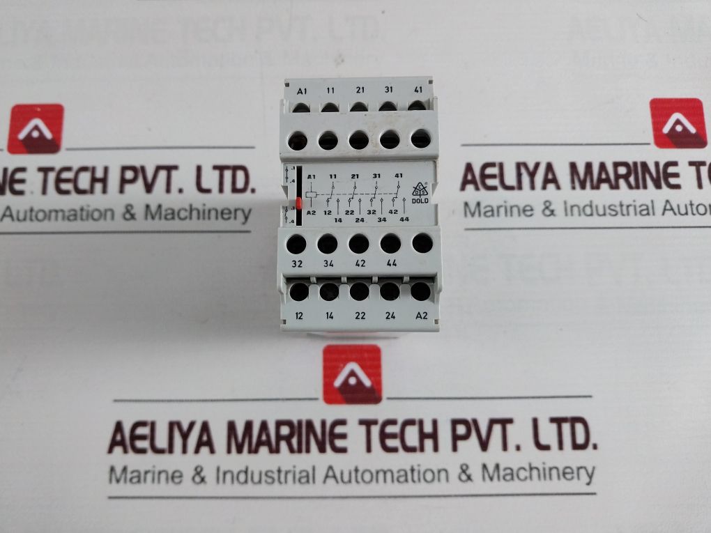 E. Dold Ad 866.14 Switching Relay 110V