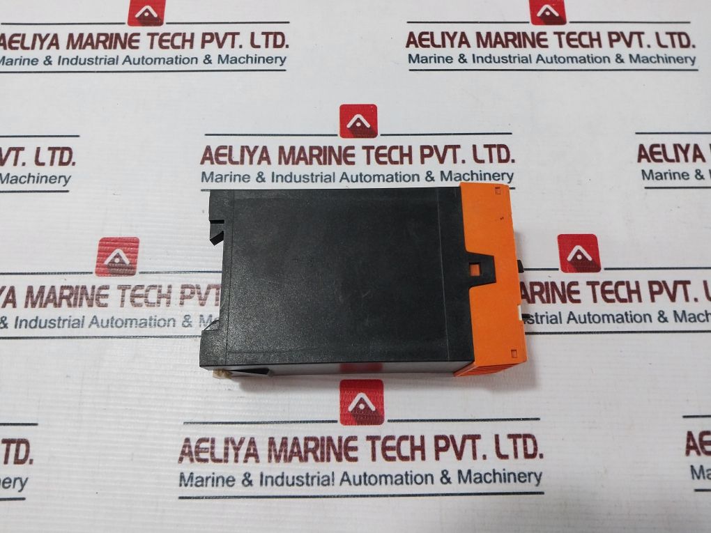 E.Dold & SӧHne Ba 9043/001 Varimeter Under Voltage Relay 3A/250V