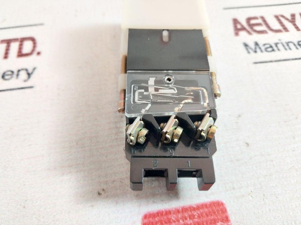 Eao 02-112.011 Pushbutton Switch 250V Ac 10A