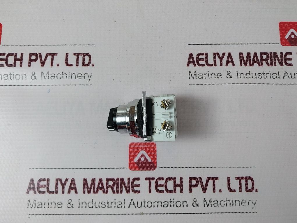 Eaton 10250T/91000T Push Button
