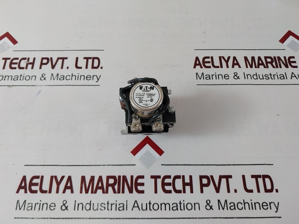Eaton 10250T Push Button/Potentiometer