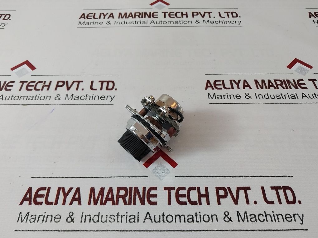 Eaton 10250T Push Button/Potentiometer