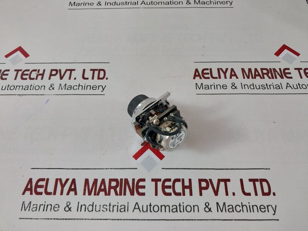 Eaton 10250T Push Button/Potentiometer