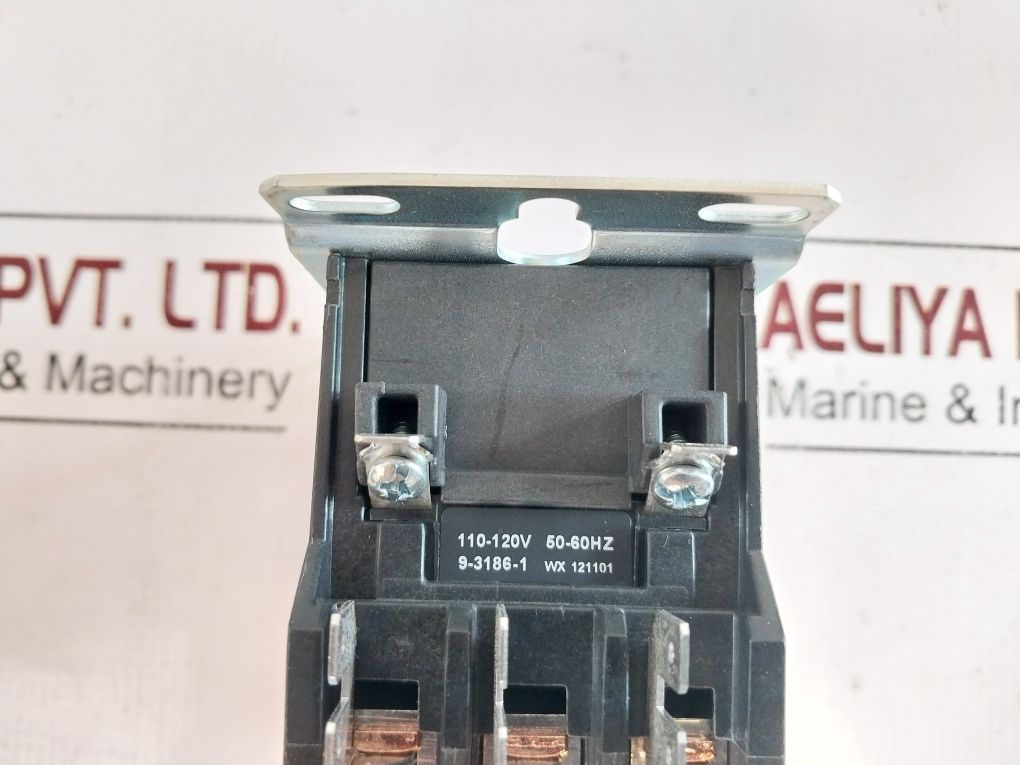 Eaton C25Dnj350A Definite Purpose Contactor 3 Pole C25Dnj350 Ser.:D1