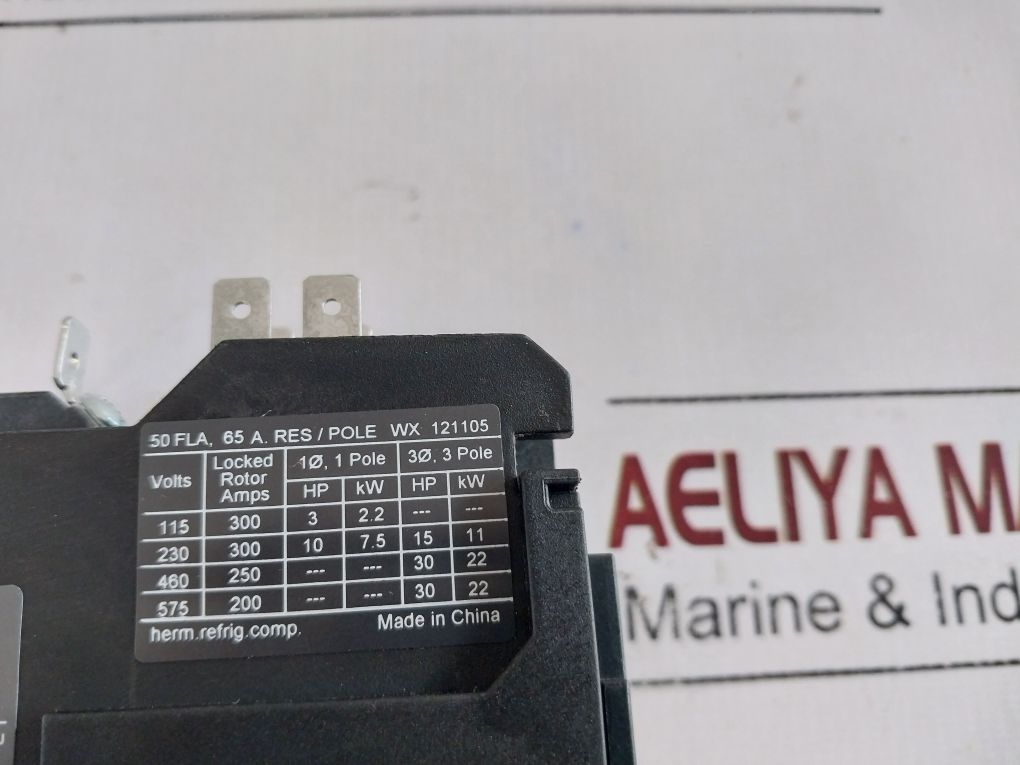 Eaton C25Dnj350A Definite Purpose Contactor 3 Pole C25Dnj350 Ser.:D1