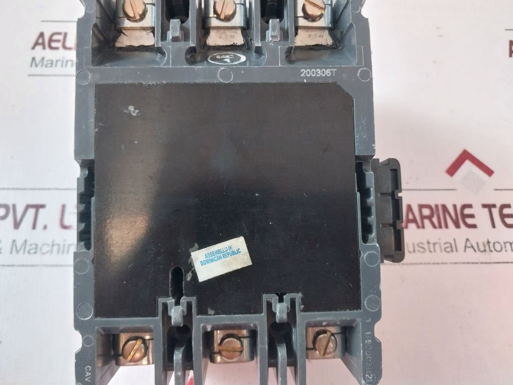 Eaton Hfd3015Lu16 3-p Industrial Circuit Breaker